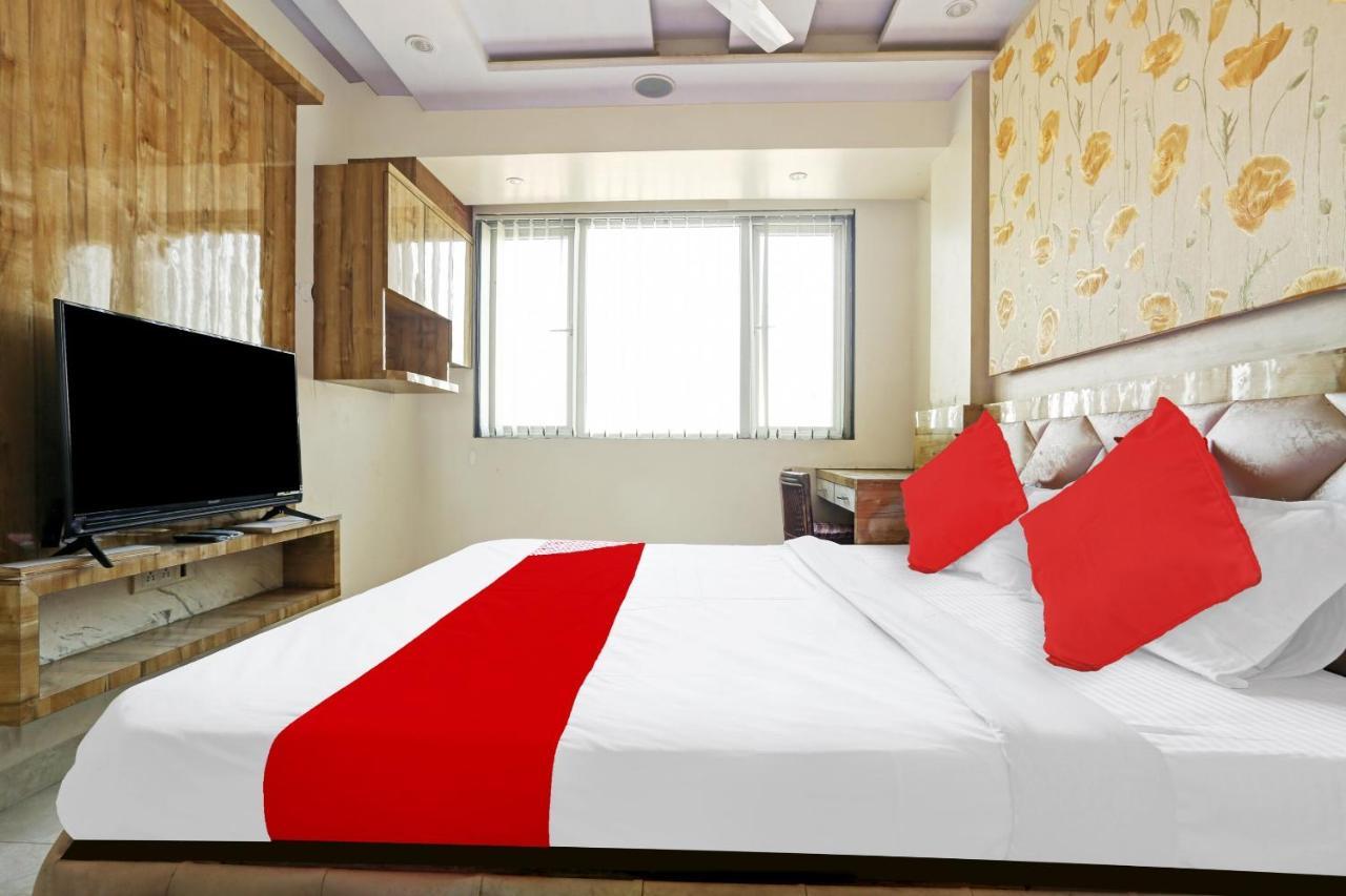 Oyo 85290 Milona Service Hotel